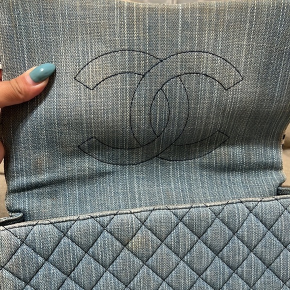 CHANEL BAG - Picture 5 of 8